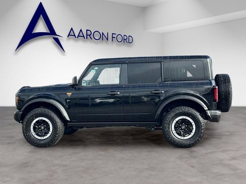 New 2025 Ford Bronco Badlands w/ Sasquatch Package image 3