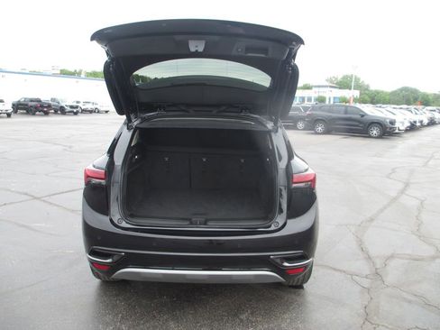 Used 2022 Buick Envision Essence w/ Sport Touring Package FWD image 8