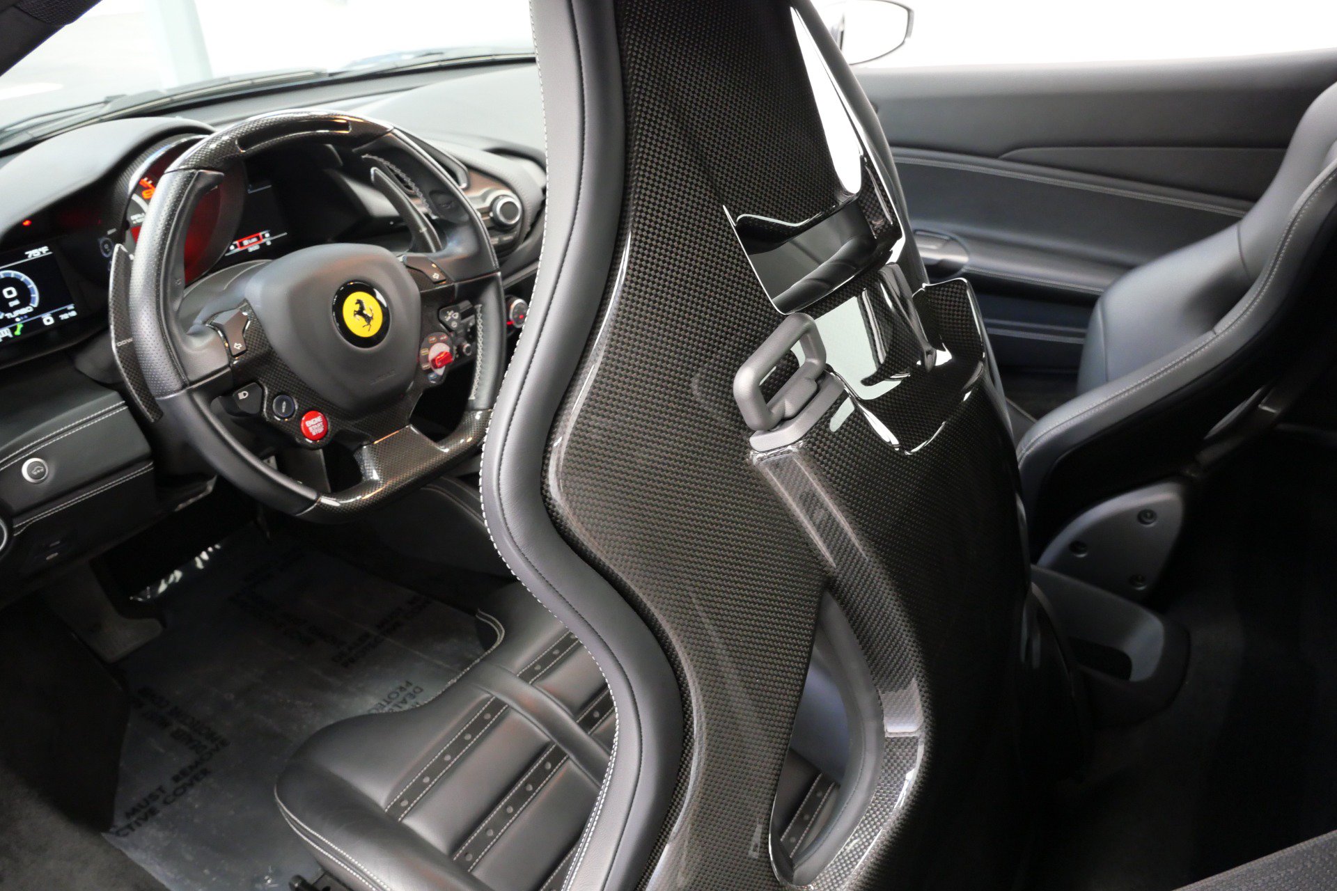 Used 2019 Ferrari 488 GTB RWD image 29