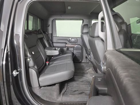Used 2021 GMC Sierra 3500 SLT w/ SLT Preferred Package AWD/4WD image 19