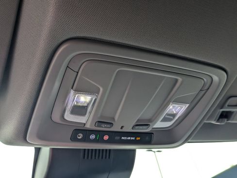 Used 2023 Chevrolet Silverado 1500 LTZ AWD/4WD image 25