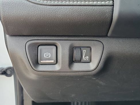Used 2023 GMC Acadia SLE w/ Driver Convenience Package FWD image 20