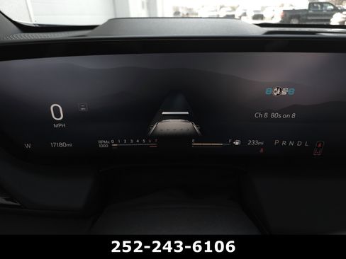 Used 2025 Buick Enclave Preferred image 22