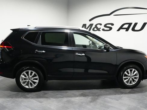 Used 2020 Nissan Rogue SV image 9