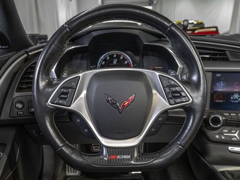 Used 2017 Chevrolet Corvette Z06 w/ Z07 Performance Package RWD image 25