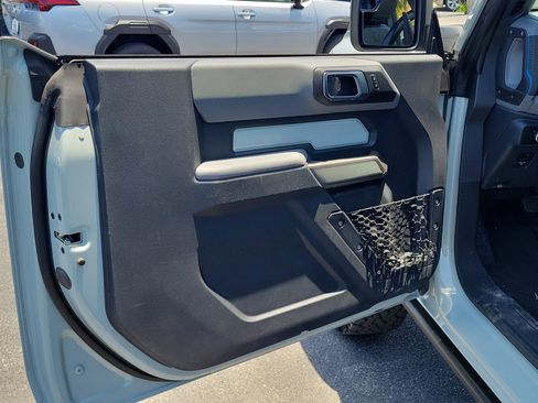 Used 2023 Ford Bronco Black Diamond AWD/4WD image 13
