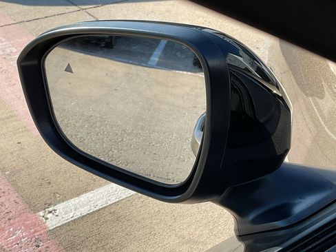 New 2026 Nissan Kicks SV image 10