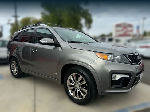 Used 2011 Kia Sorento SX image 7