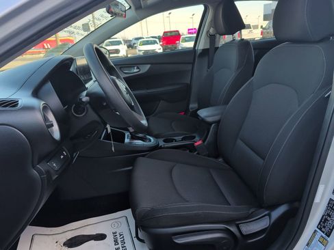 Used 2021 Kia Forte LXS image 8