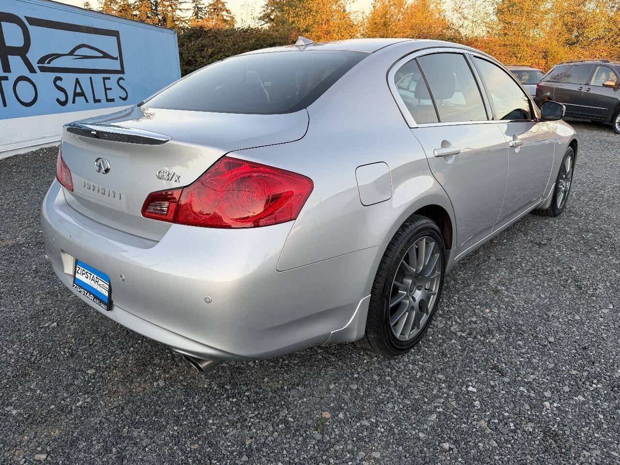 Used 2012 INFINITI G37 x Sedan w/ Premium Pkg AWD/4WD image 3