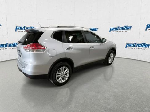 Used 2015 Nissan Rogue SV AWD/4WD image 11