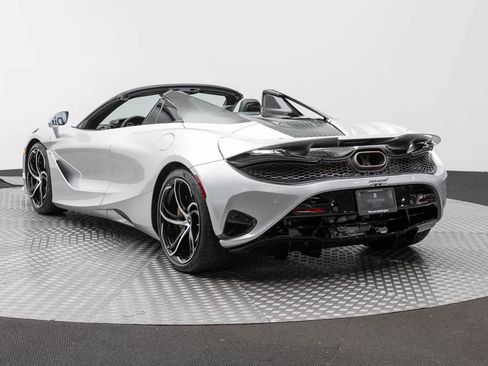 New 2027 McLaren 750S Spider RWD image 4