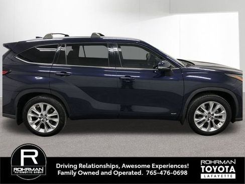 Used 2022 Toyota Highlander Limited image 8