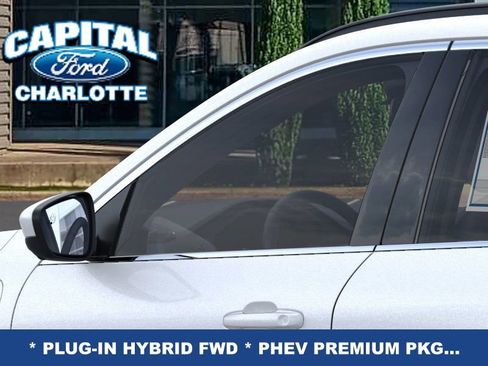 New 2025 Ford Escape SE w/ PHEV Premium Package image 21