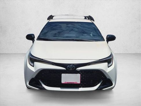 Used 2026 Toyota Corolla SE FWD image 2