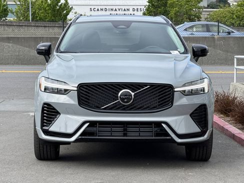 New 2026 Volvo XC60 T8 Ultra w/ Protection Package AWD/4WD image 10