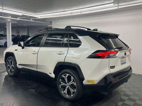 Used 2022 Toyota RAV4 XSE w/ Weather Package image 3