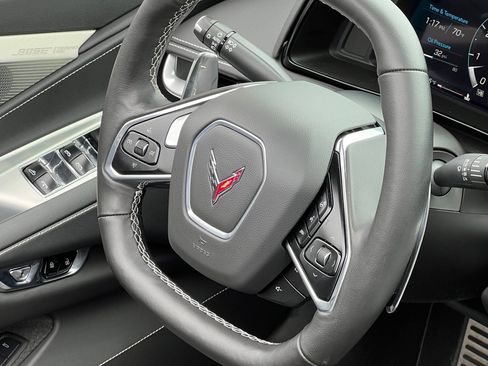 Used 2023 Chevrolet Corvette Stingray Preferred Conv w/ Z51 Performance Package RWD image 32