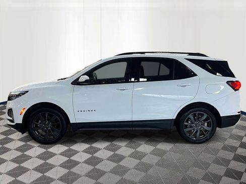 Used 2023 Chevrolet Equinox RS w/ LPO, Floor Liner Package FWD image 2