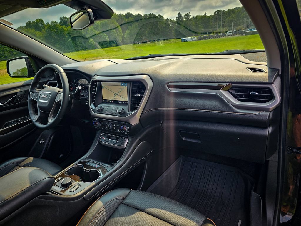 Used 2023 GMC Acadia AT4 w/ Technology Package AWD/4WD image 47