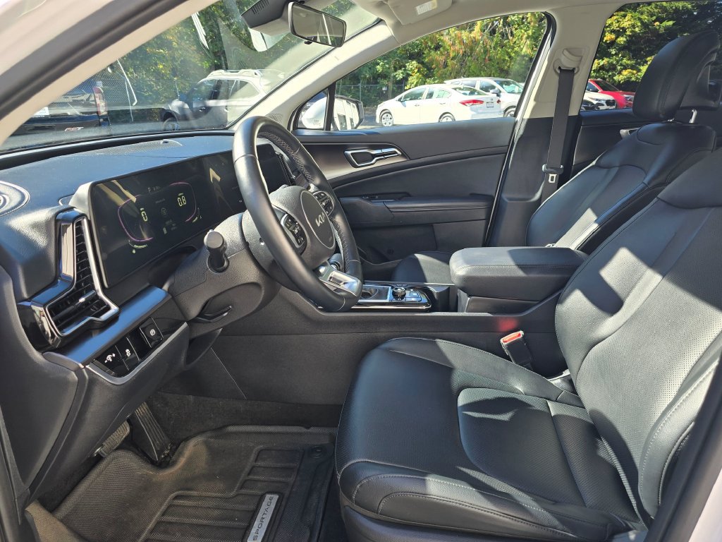 Certified 2023 Kia Sportage EX FWD image 8