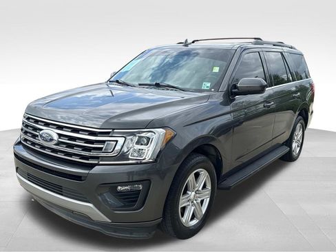 Used 2021 Ford Expedition XLT RWD image 3