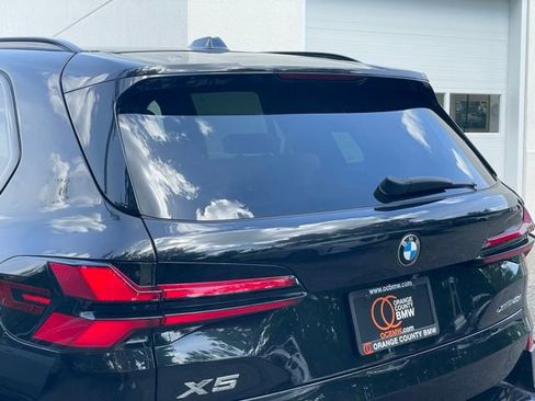 Certified 2024 BMW X5 xDrive40i w/ M Sport Package AWD/4WD image 31