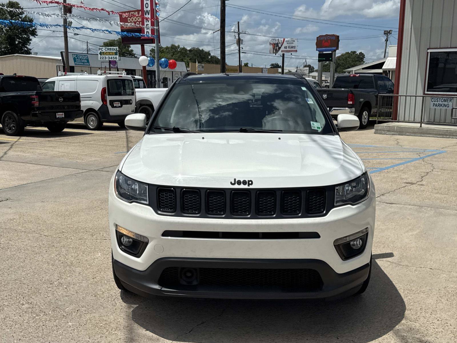 Used 2021 Jeep Compass Latitude FWD image 2