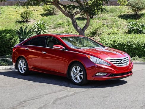 Used 2011 Hyundai Sonata Limited w/ Navigation Pkg 5 FWD image 7