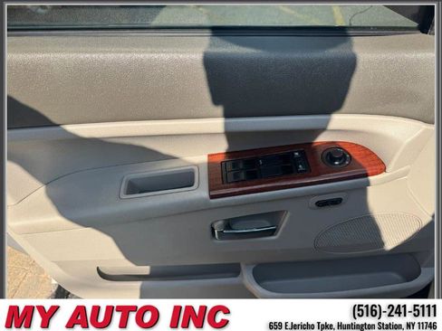 Used 2005 Jeep Grand Cherokee Limited image 25