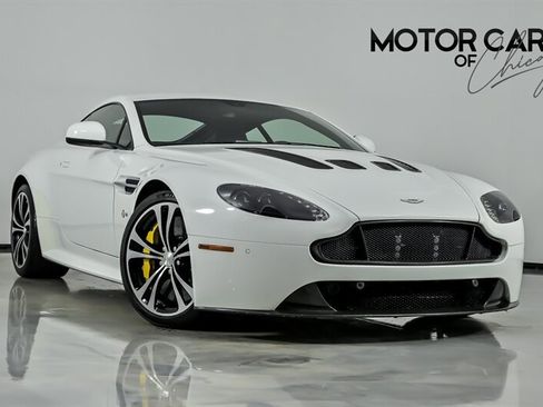 Used 2015 Aston Martin V12 Vantage S RWD image 1