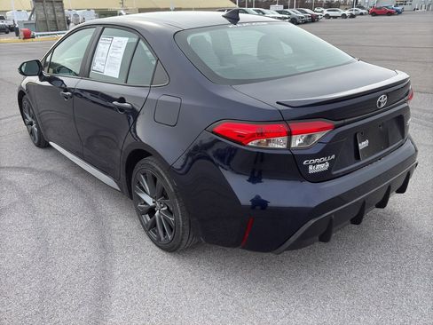 Used 2023 Toyota Corolla SE image 3