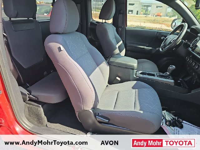 Used 2016 Toyota Tacoma TRD Sport w/ Towing Package AWD/4WD image 20