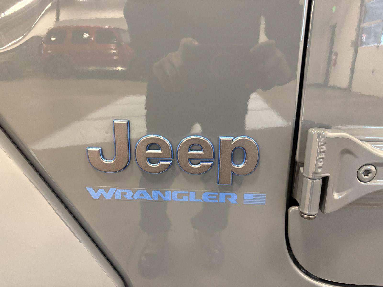 Used 2024 Jeep Wrangler Unlimited Rubicon 4xe AWD/4WD image 13