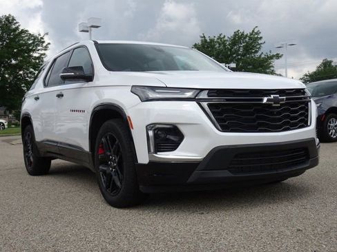 Used 2023 Chevrolet Traverse Premier w/ Redline Edition FWD image 33