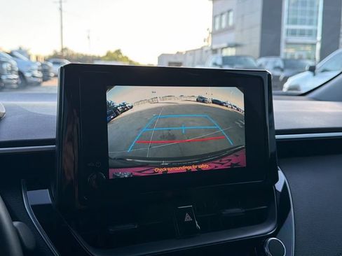 Used 2025 Toyota Corolla SE FWD image 21