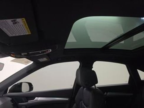 Used 2023 Audi Q5 2.0T Premium Plus image 3