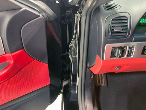 Used 2003 Ford Thunderbird image 54