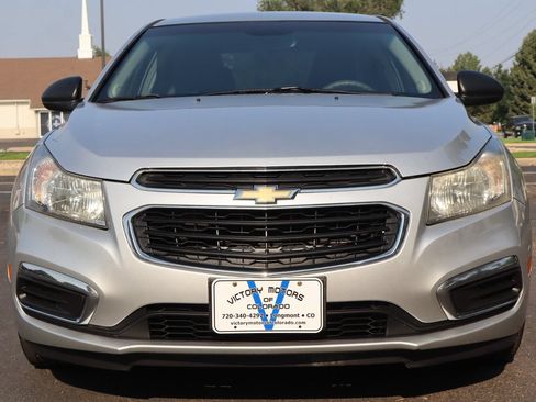 Used 2016 Chevrolet Cruze LS FWD image 13