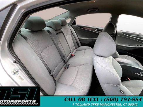 Used 2012 Hyundai Sonata Hybrid FWD image 26