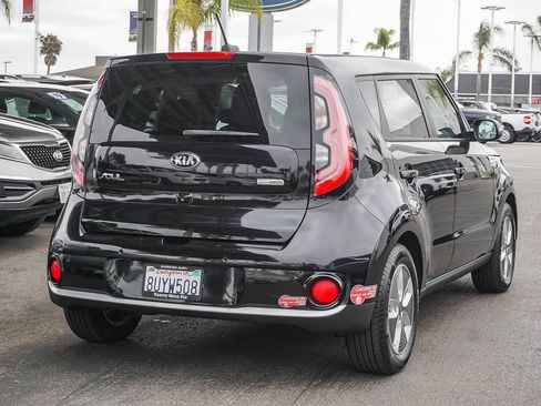 Used 2017 Kia Soul EV + w/ Sun & Fun Package FWD image 7