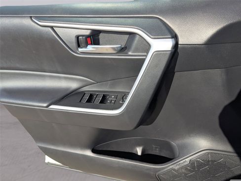 Used 2024 Toyota RAV4 XLE image 25