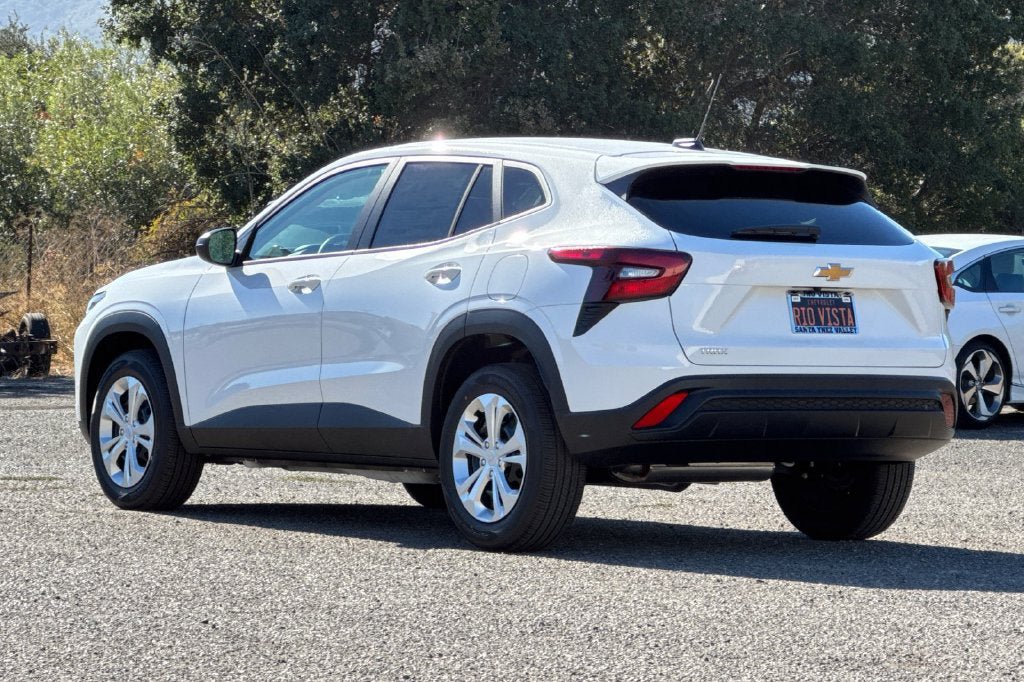 New 2026 Chevrolet Trax LS FWD image 6