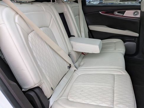 Certified 2022 Lincoln Nautilus Black Label w/ Class II Trailer Tow Package image 30