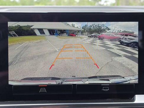 Used 2026 GMC Sierra 1500 SLT RWD image 26