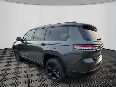 New 2025 Jeep Grand Cherokee L Altitude AWD/4WD image 3