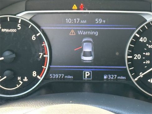 Used 2024 Nissan Altima 2.5 SV image 14