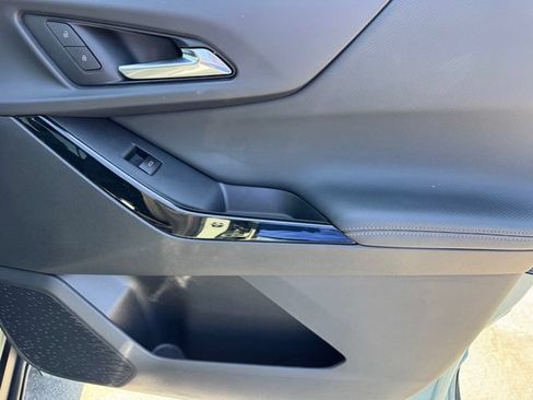 Certified 2026 Chevrolet Equinox LT FWD image 7