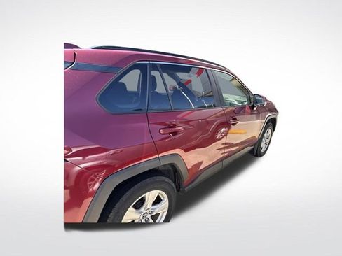 Used 2019 Toyota RAV4 XLE w/ Convenience Package FWD image 7