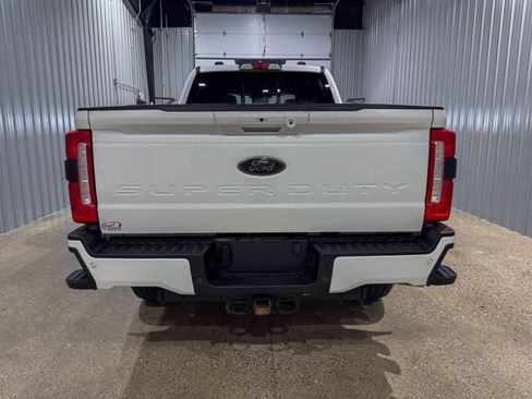 Used 2024 Ford F250 Lariat w/ Lariat Ultimate Package AWD/4WD image 4